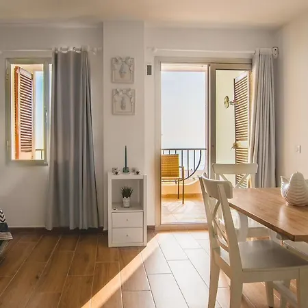 Ampuries Delta Апартаменты *